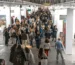 Visitantes recorriendo los stands de galerías de arte contemporáneo en ARCOmadrid 2026
