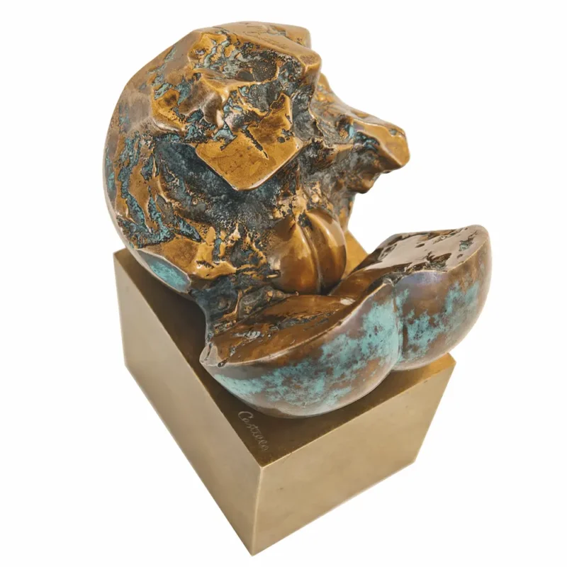 Sergio Castillo Mandiola Escultura en bronce soldado sobre base de bronce